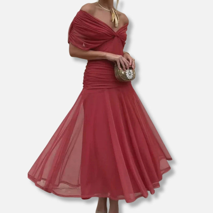 Luna | Elegant Dress With V-Neckline